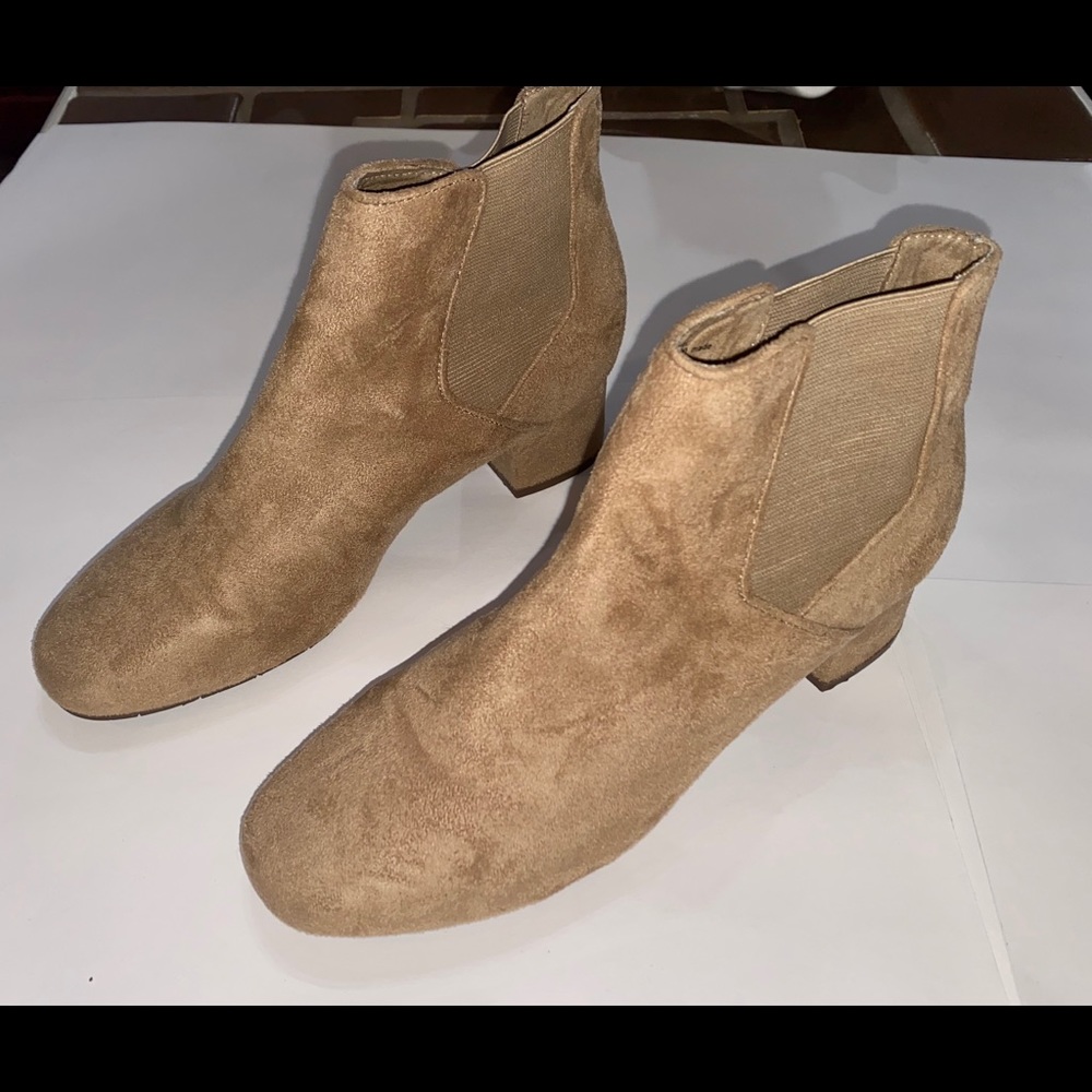 Women's Tan Suede Booties-NEW